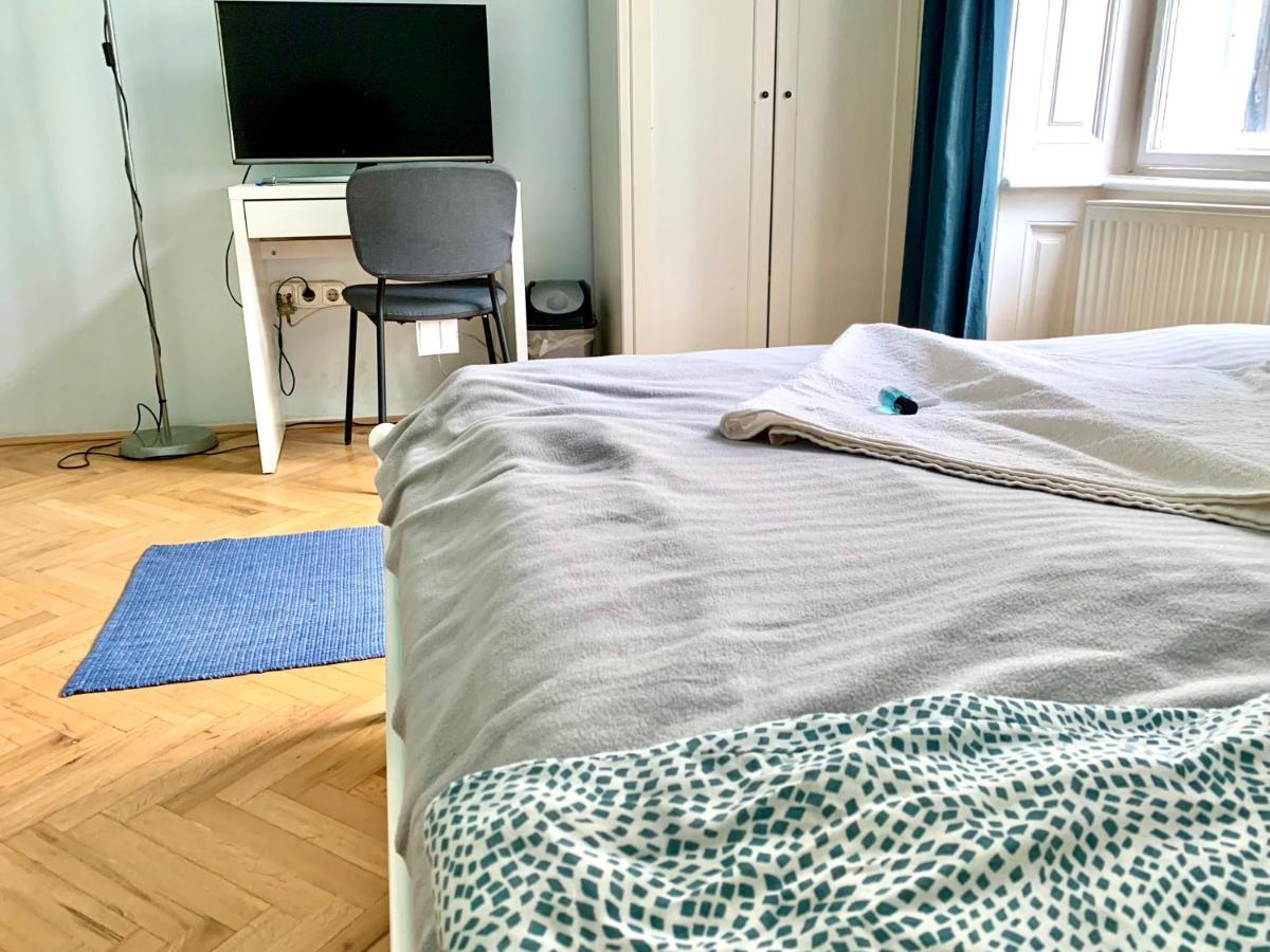 Jazzy Vibes Parliament And Ensuites 3* Budapeszt